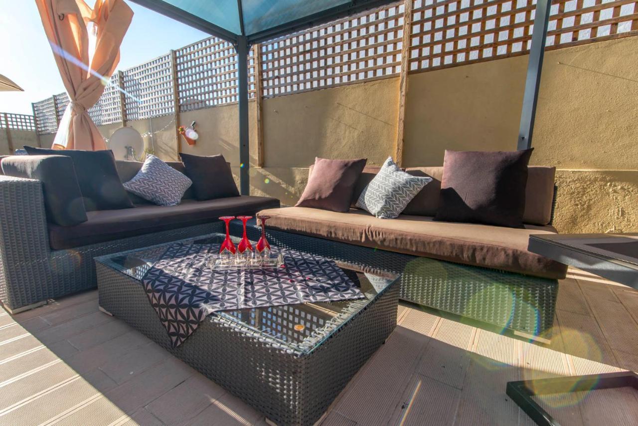 Charming Town House Just 500M From The Marina And Its Well Known Typical Market โอลเญา ภายนอก รูปภาพ