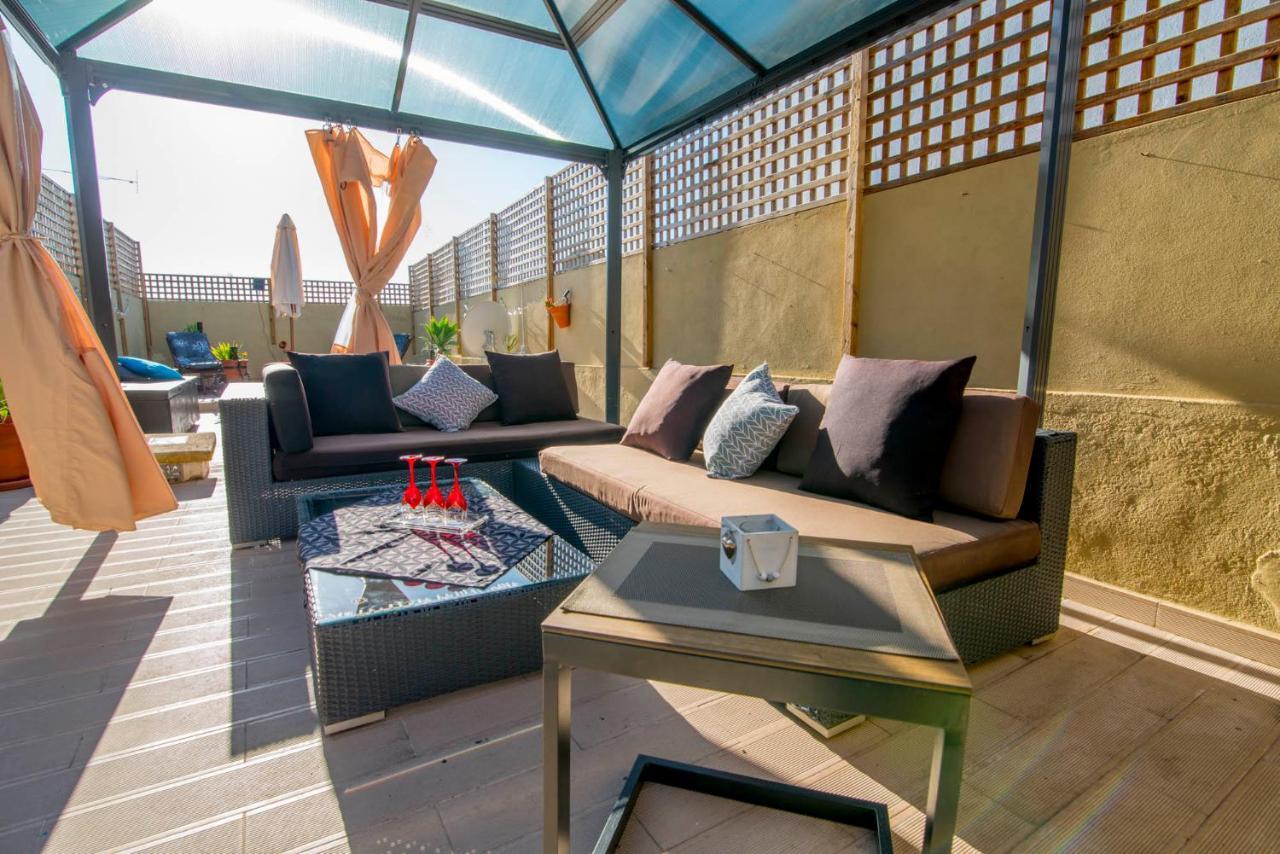Charming Town House Just 500M From The Marina And Its Well Known Typical Market โอลเญา ภายนอก รูปภาพ